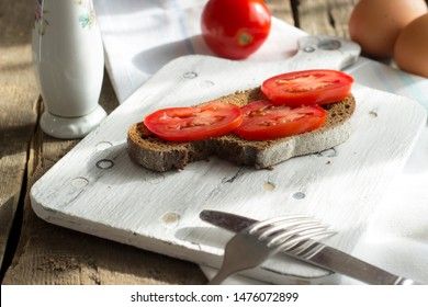 Sourdough toast, with grilled tomatoes. A healthy, delicious breakfast or brunch.